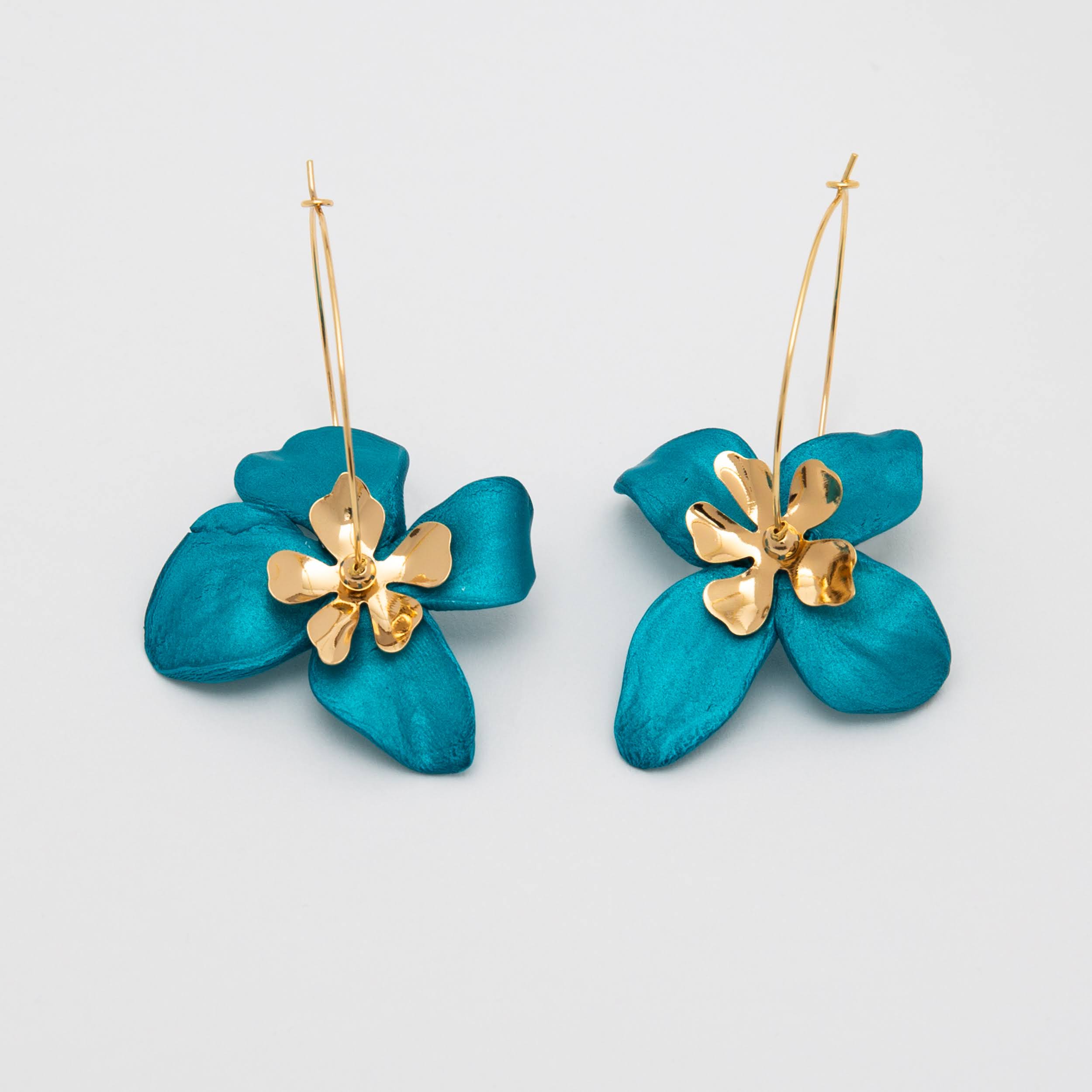 Teal Wire Flower Drop Earrings