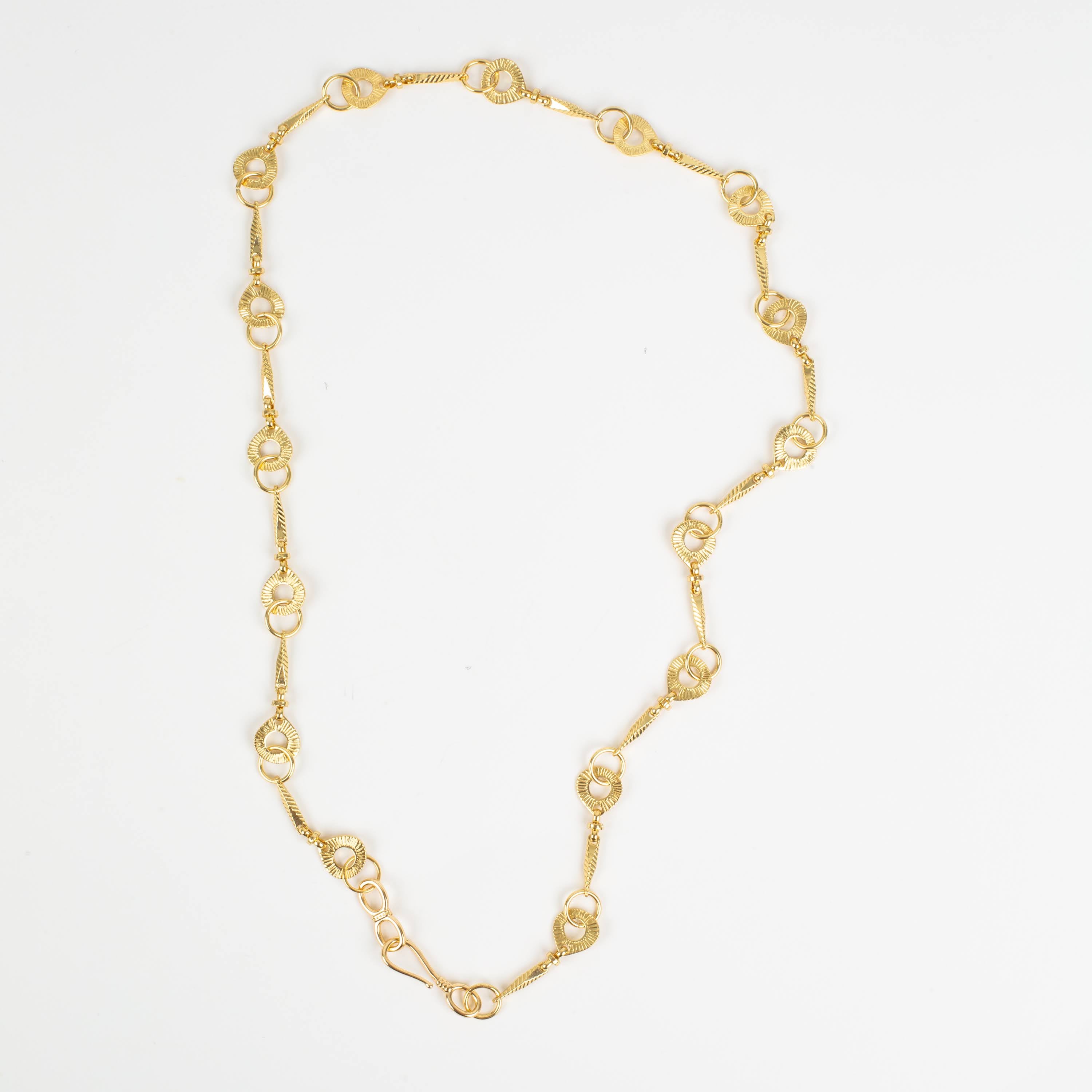 Sovereign Statement Necklace