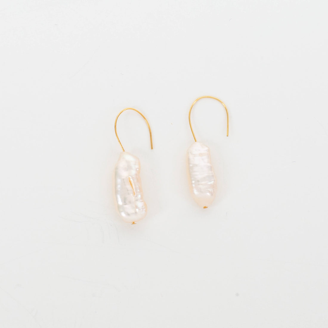 Aura Pearl Drop Earrings