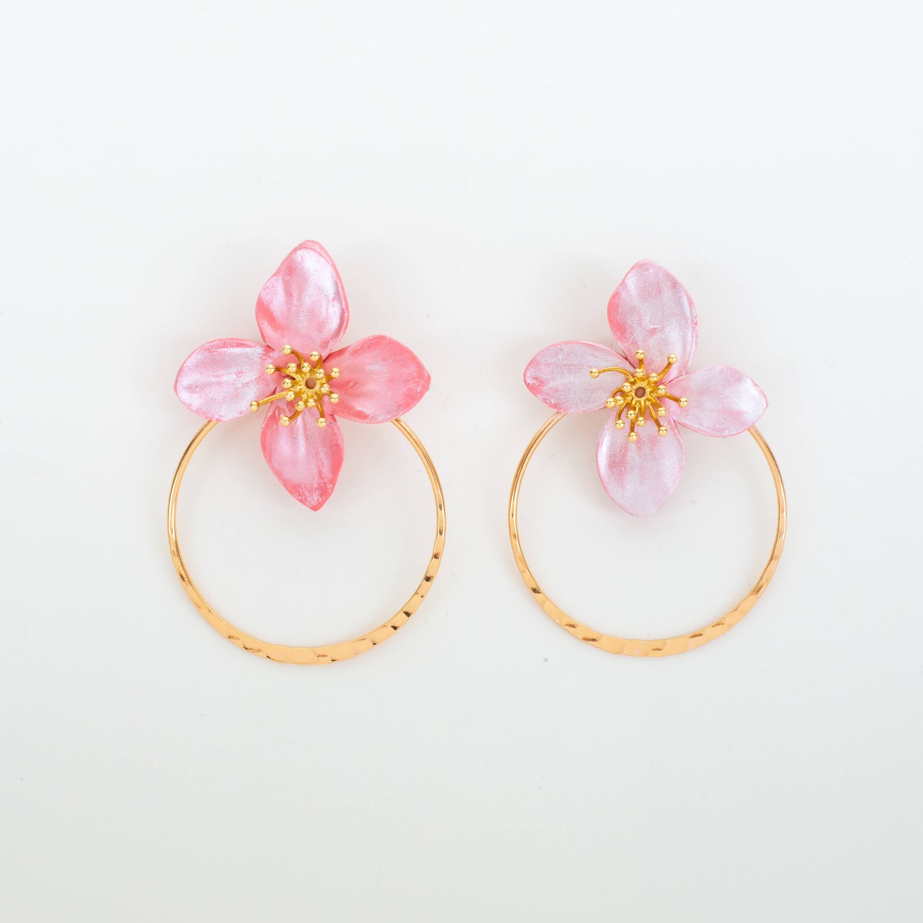 Baia Oversized Floral Hoop