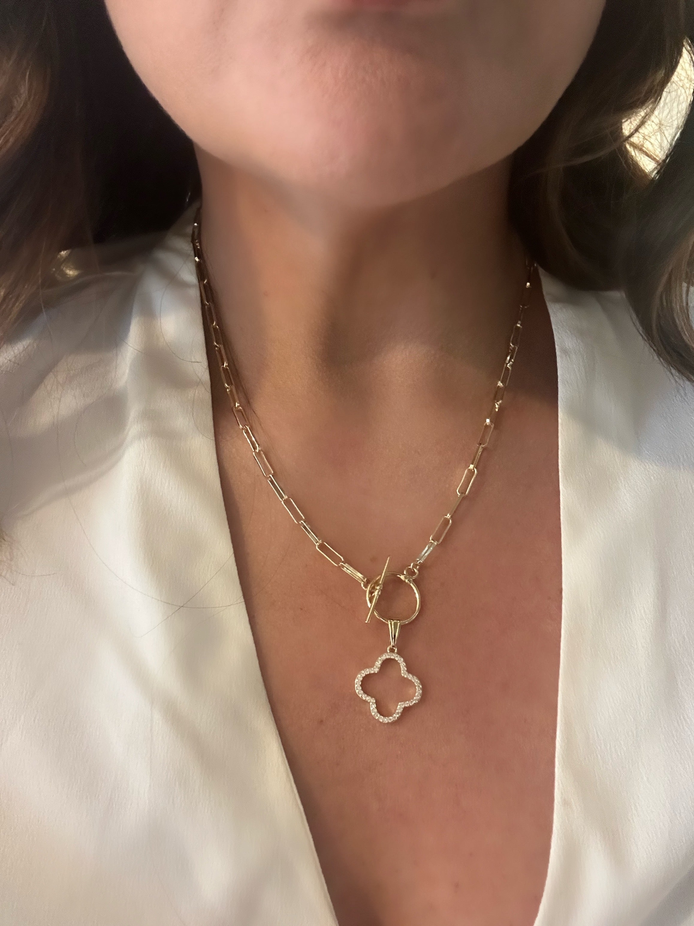Clover Pendant Toggle Necklace