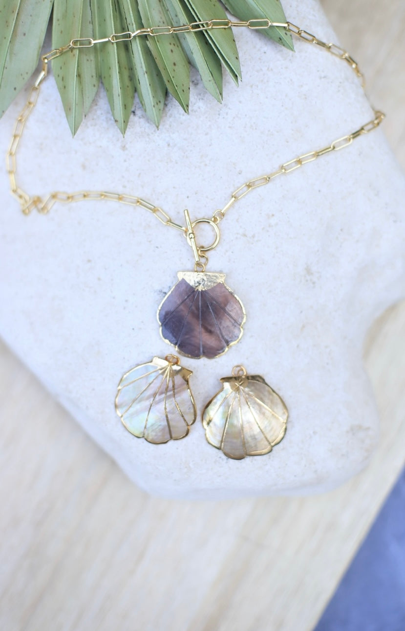 Vintage 24k Gold Edge Shell Pendant Necklace