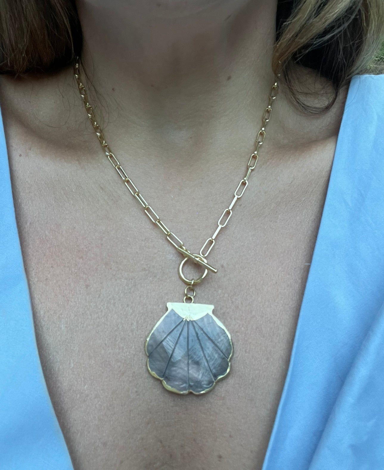 Vintage 24k Gold Edge Shell Pendant Necklace