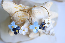 Load image into Gallery viewer, Nantucket Flower Gold Hoop - Dunes
